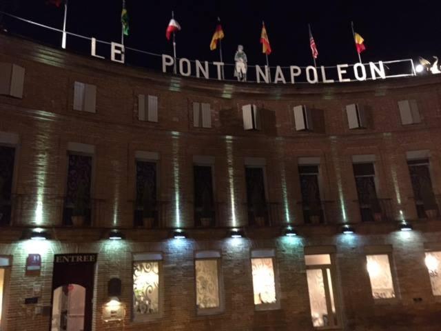 Hôtel Restaurant Le Pont Napoléon Moissac Exterior foto